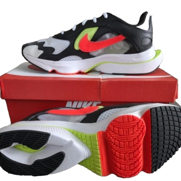 Nike WMNS Air Zoom Division Black Flash Crimson Sneakers Size 10 NWOT MSRP $100 - Picture 3 of 11